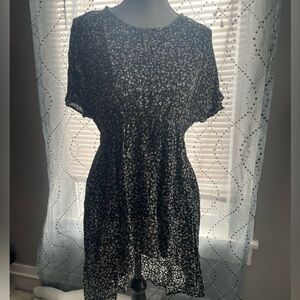 Maurice’s Floral Black and White Tunic